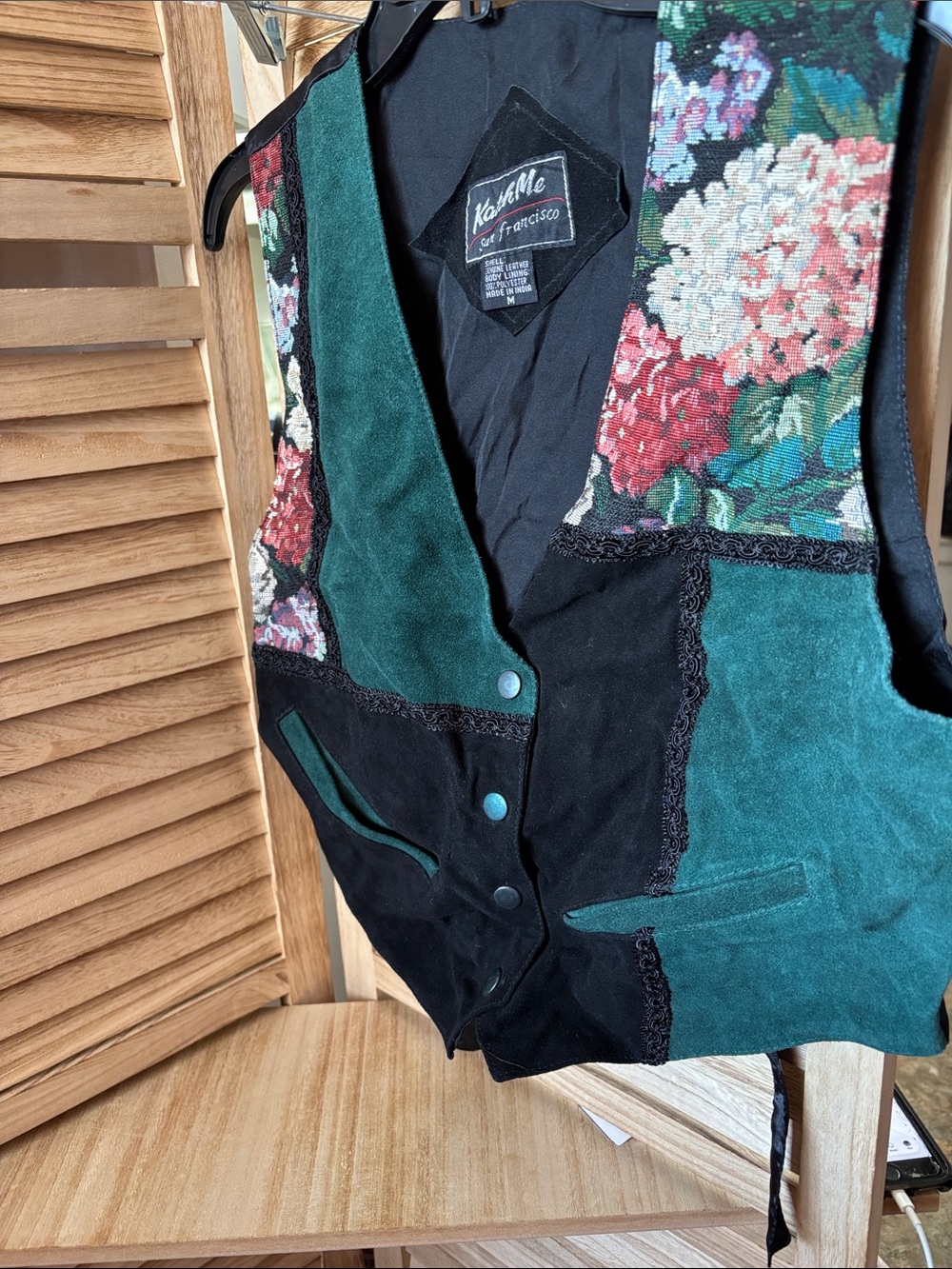 Katch Me  Black & Green Suede Patchwork Vest Medium NWOT